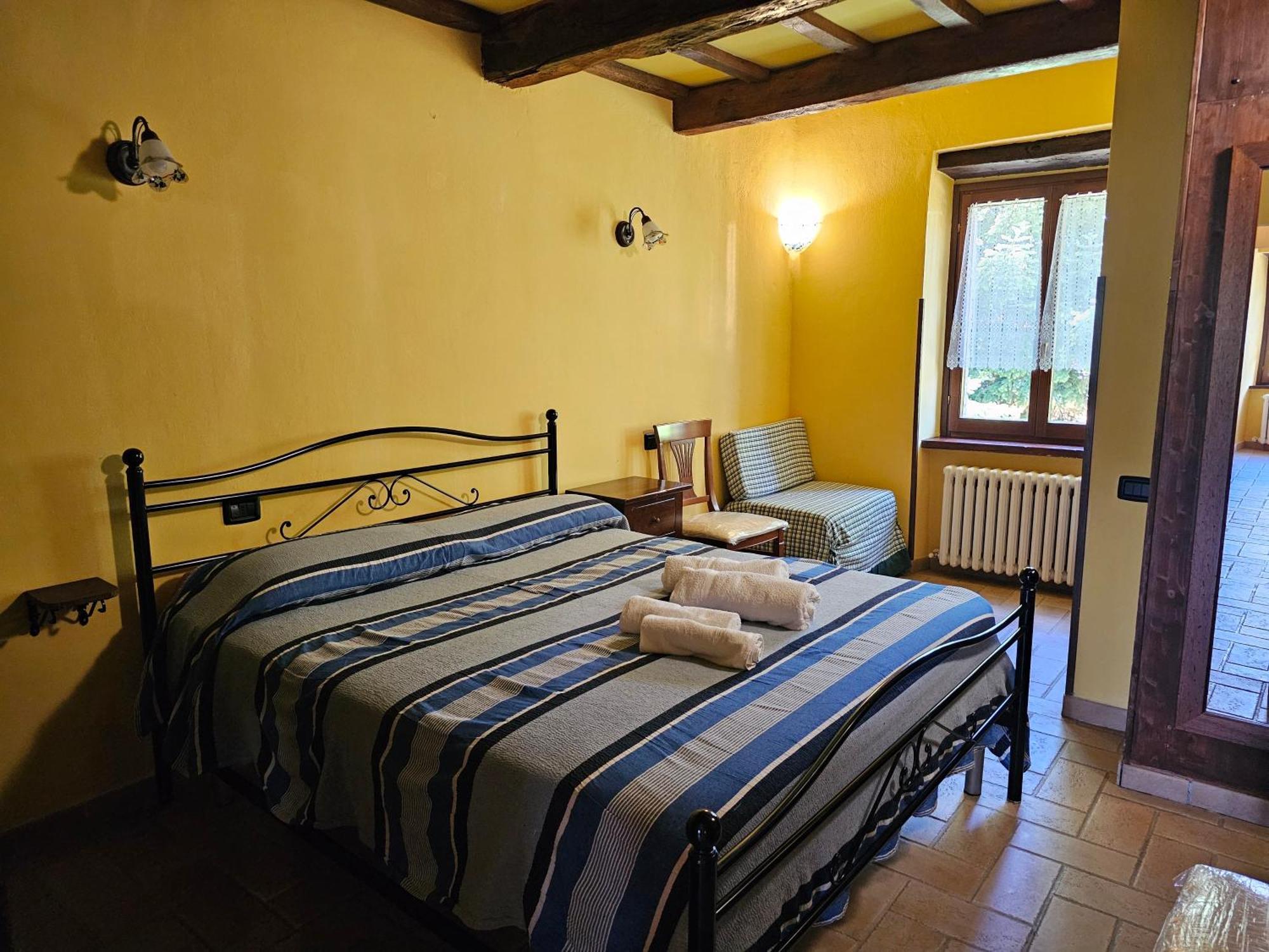 Agriturismo Ca Serrantonio - Ferri Appartamento Rossini Urbania Eksteriør billede